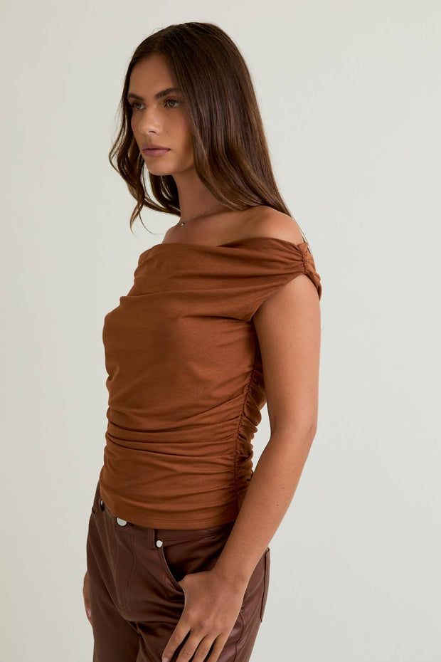 Arlette Off-Shoulder Top