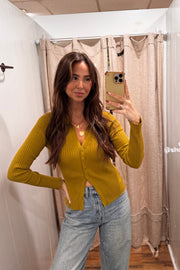 Aria Button Top