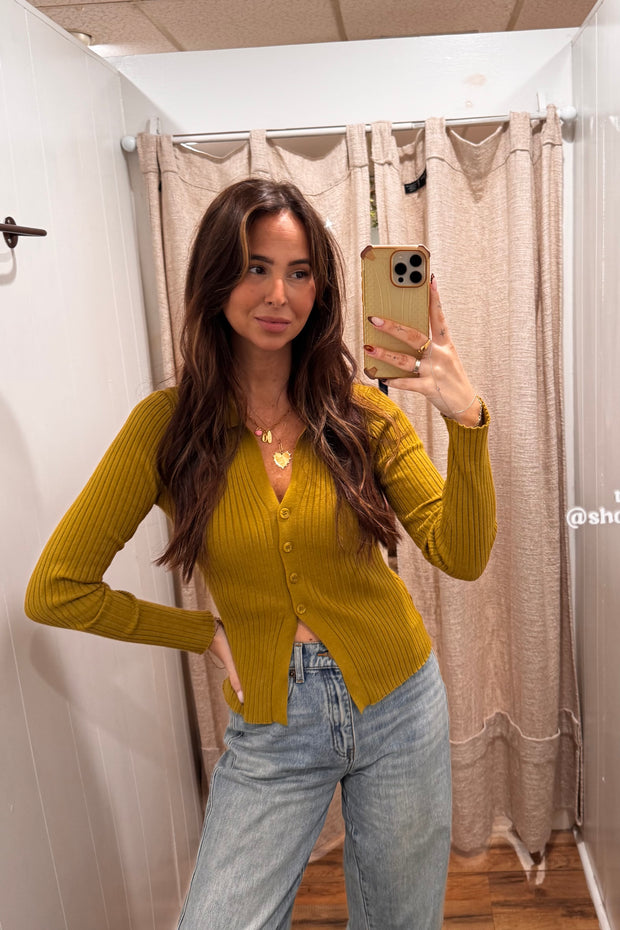 Aria Button Top