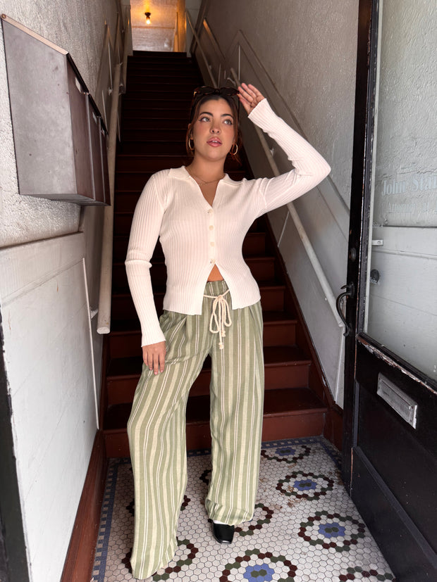 Aria Button Top