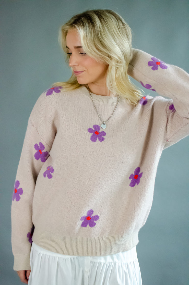 Wylie Flower Sweater Beige