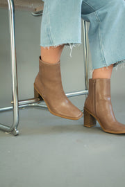 Cher Square Ankle Boot Taupe