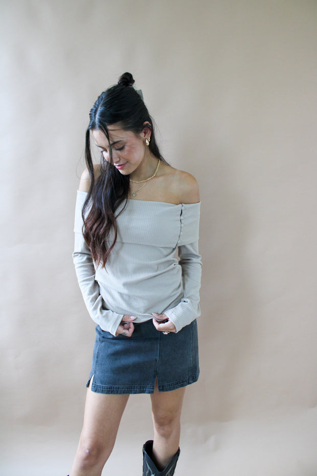 Sunday Off Shoulder Top Taupe