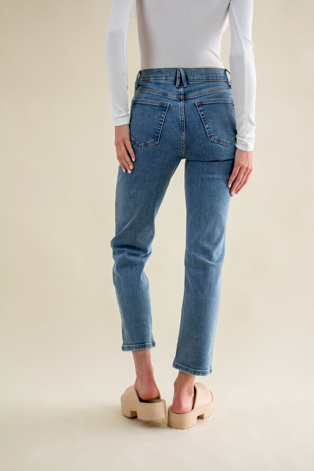 Eunina Olsen Straight Leg Jeans Med Wash