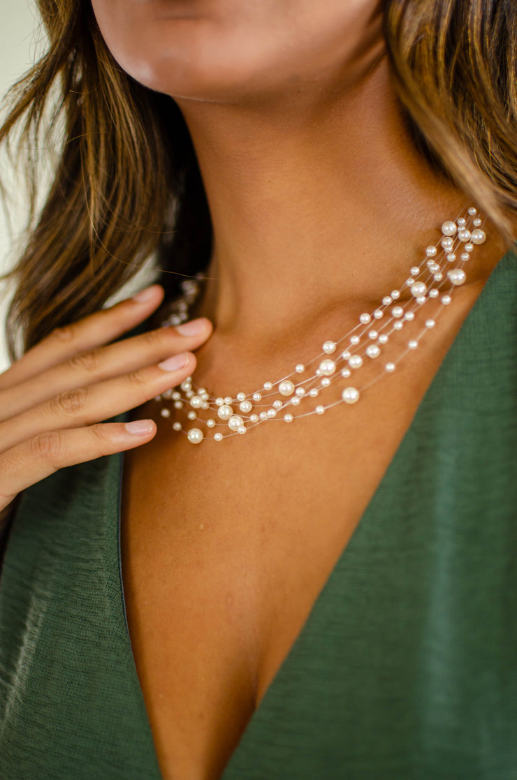 Scattered Pearl Necklace