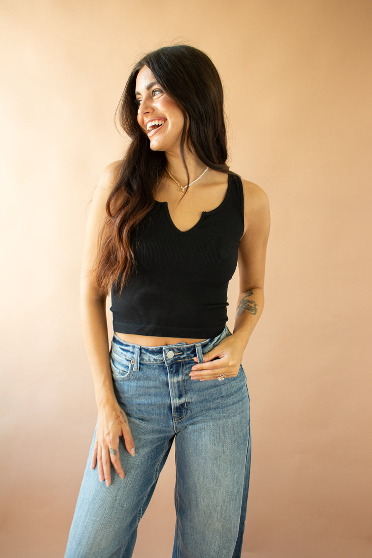 Cecily Ribbed Notch Crop Top Black