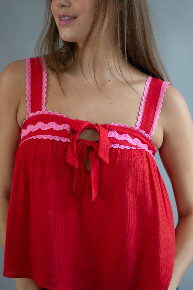 Wavy Trim Tank Top