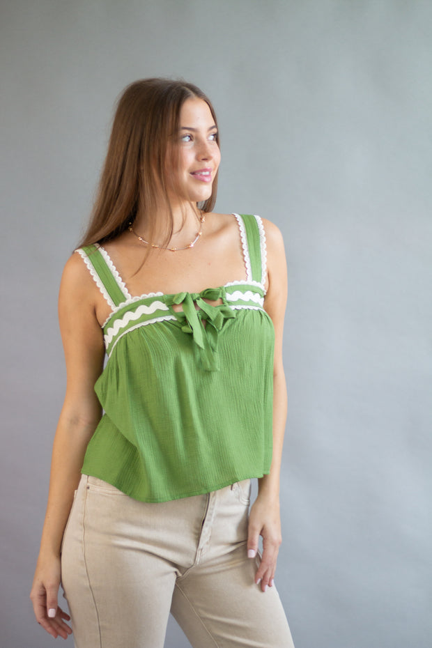 Wavy Trim Tank Top