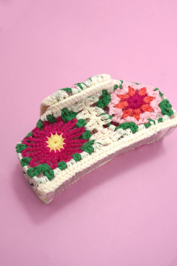 JUMBO CROCHET FLORAL HAIR CLAW CLIPS