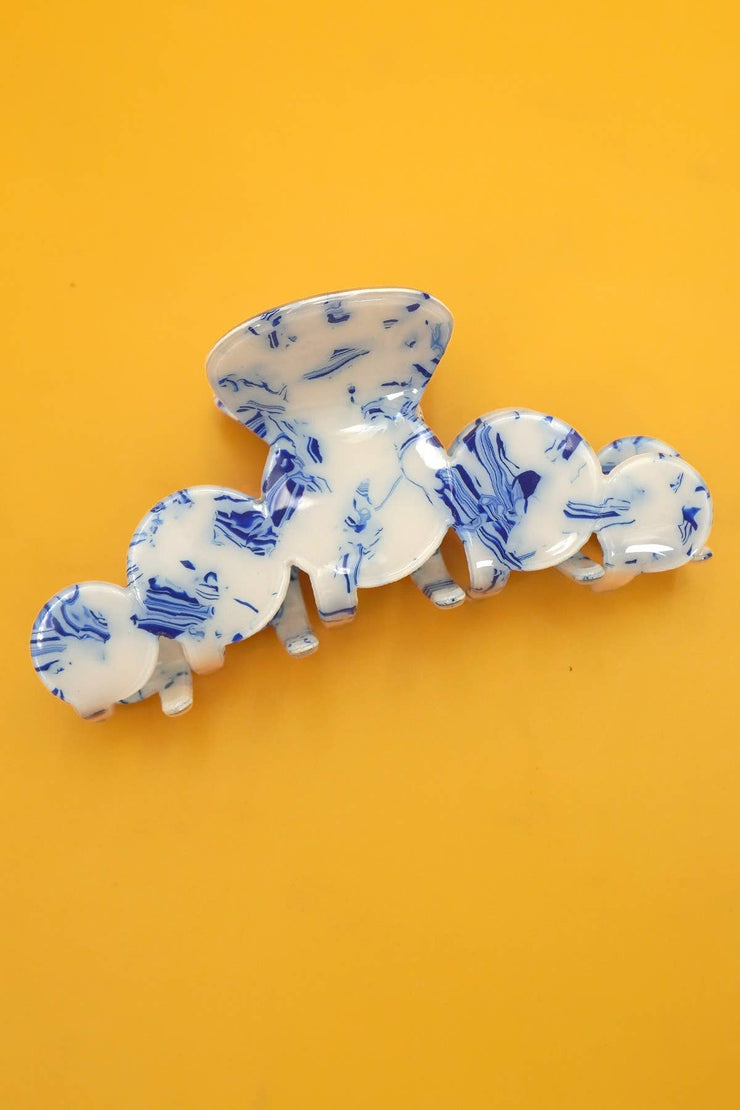 VINTAGE TOILE PATTERN HAIR CLAW CLIPS