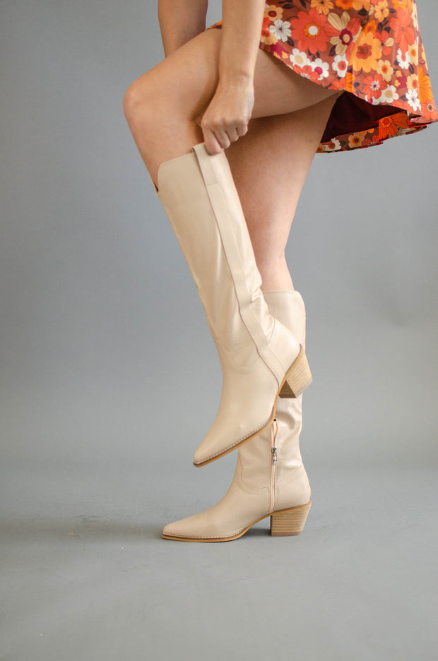 Womens Boots  Wallis Wide Fit Hilaria Tassel Detail Stretch Knee