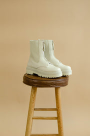 Nellie Zipped Boots Stone