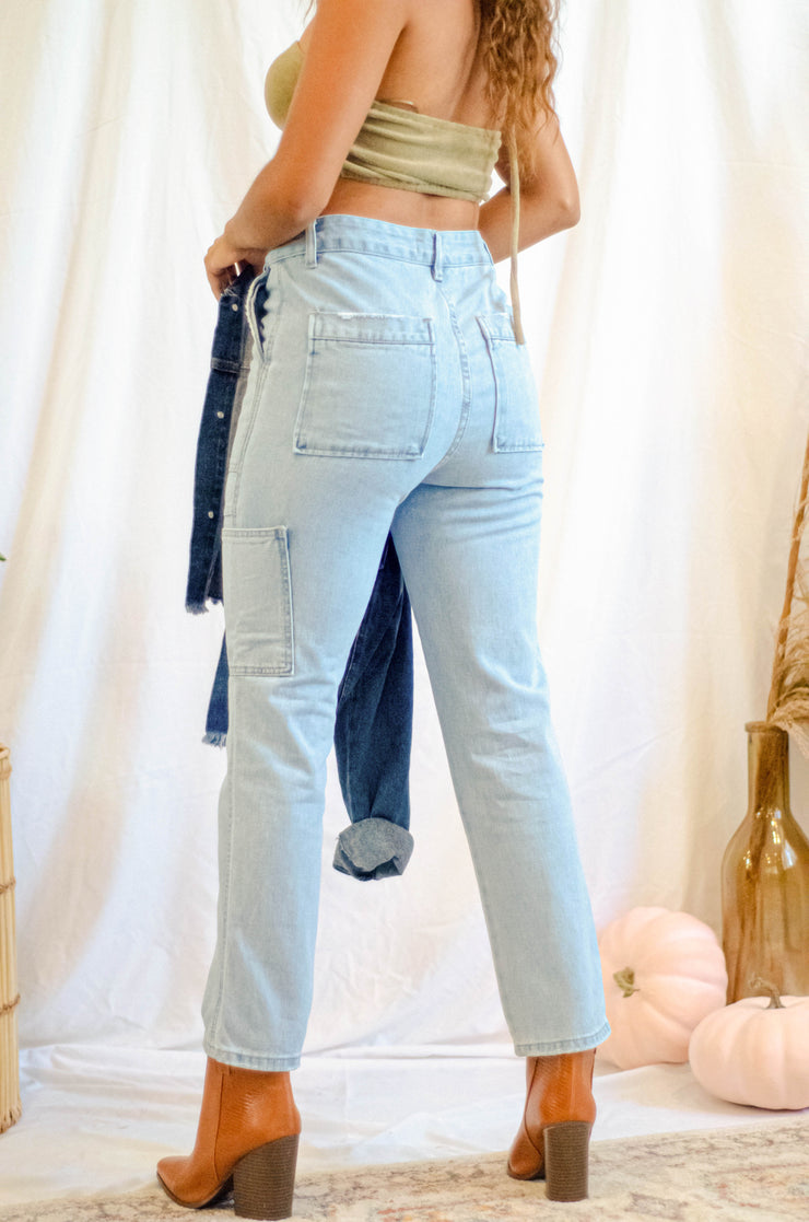 Elana Straight Leg Jeans Light Wash