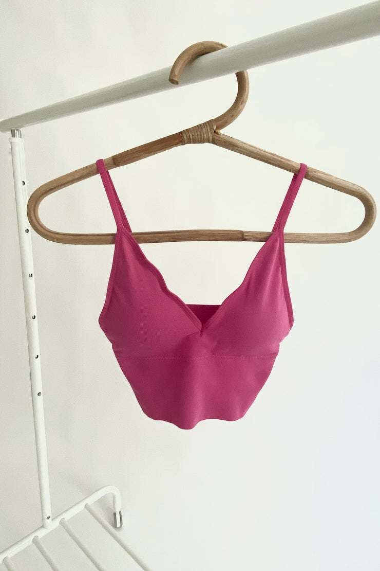 Amelia Seamless Bralette Hot Pink